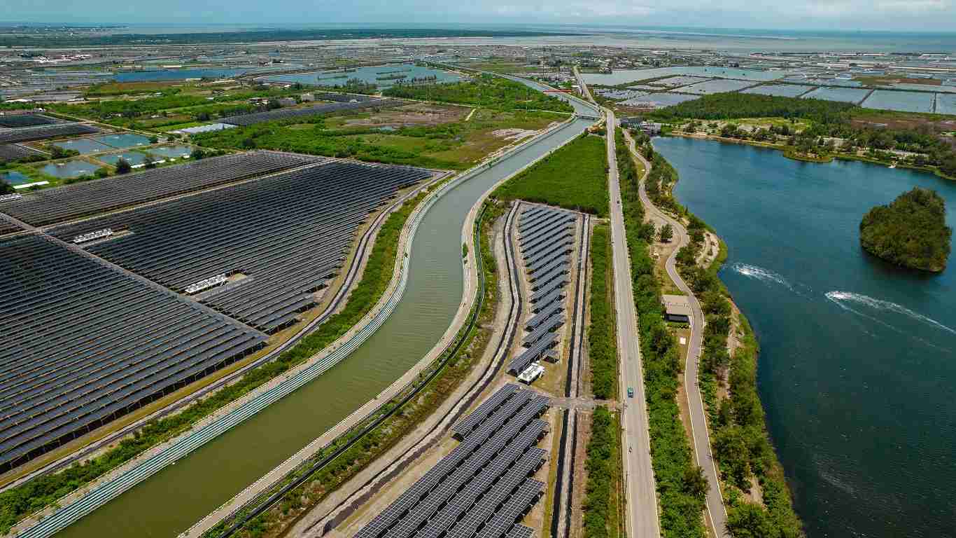 牛牛游戏能源事业提供智慧能源管理、、、、太阳能监控管理、、全方位电厂建置及运维解决方案，，，，并拥有管理超过6000案场的经验